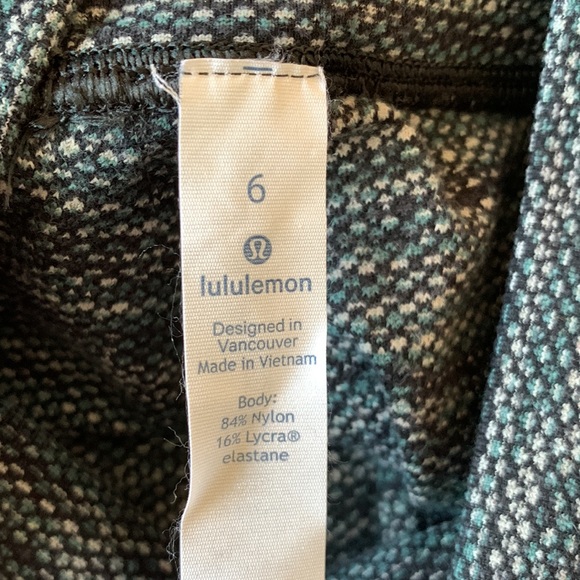 lululemon, crop legging, size 6 - Picture 4 of 4
